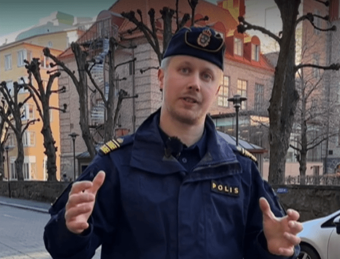 Untitleölölöd